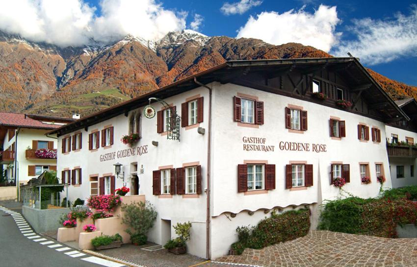 Hotel Goldene Rose à Naturns Extérieur photo